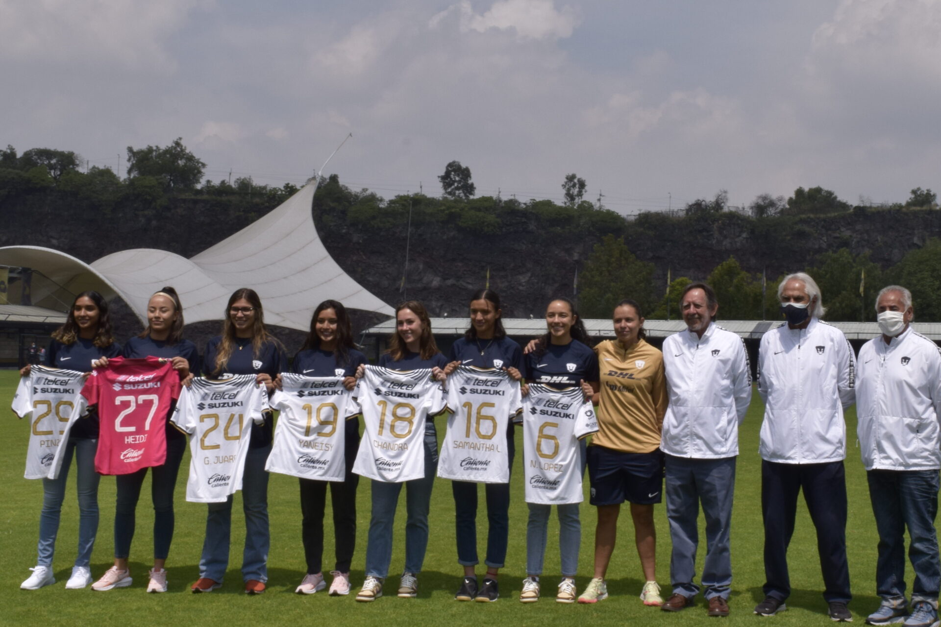 Presentación de refuerzos de pumas femenil