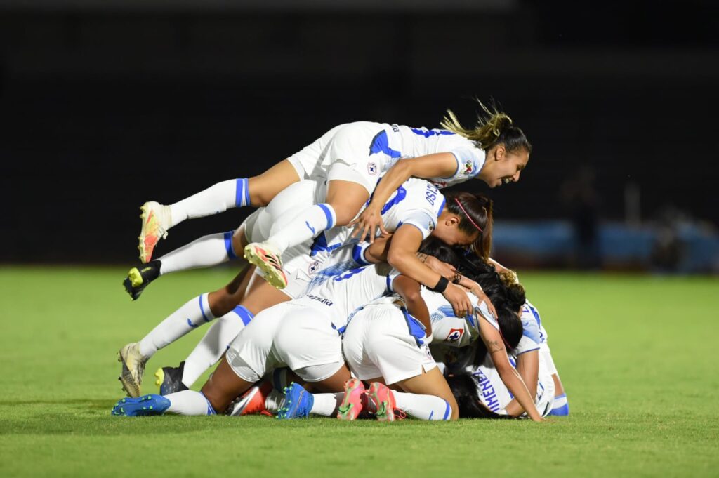 Cruz Azul victoria