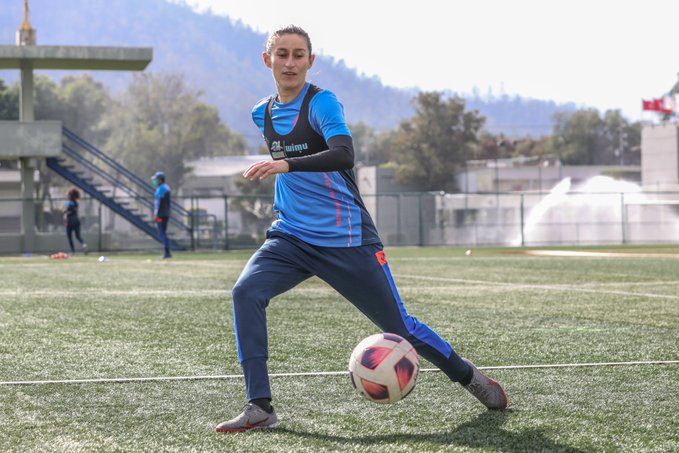 TANIA MORALES A UN PARTIDO DE LOS 100