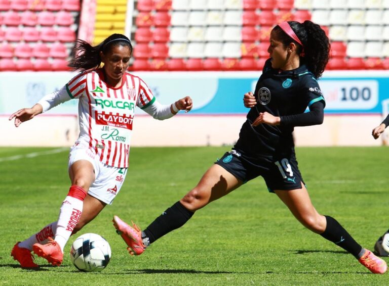 EL REGRESO DE ALICIA CERVANTES